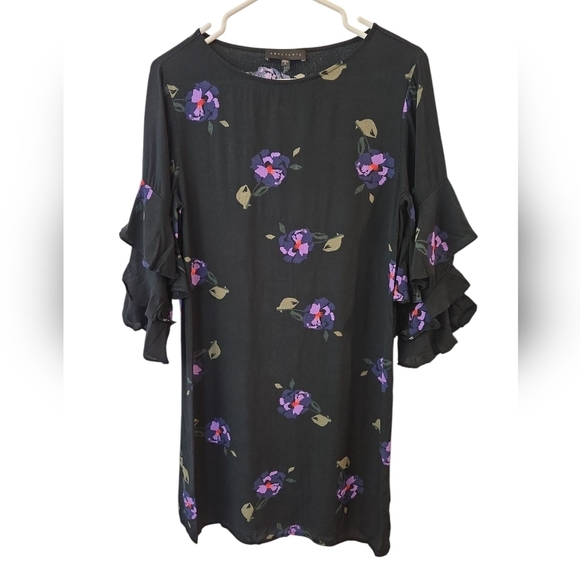 SANCTUARY BLACK FLORAL RUFFLE SLEEVE SHIFT MINI DRESS. SIZE SMALL. - Picture 1 of 6